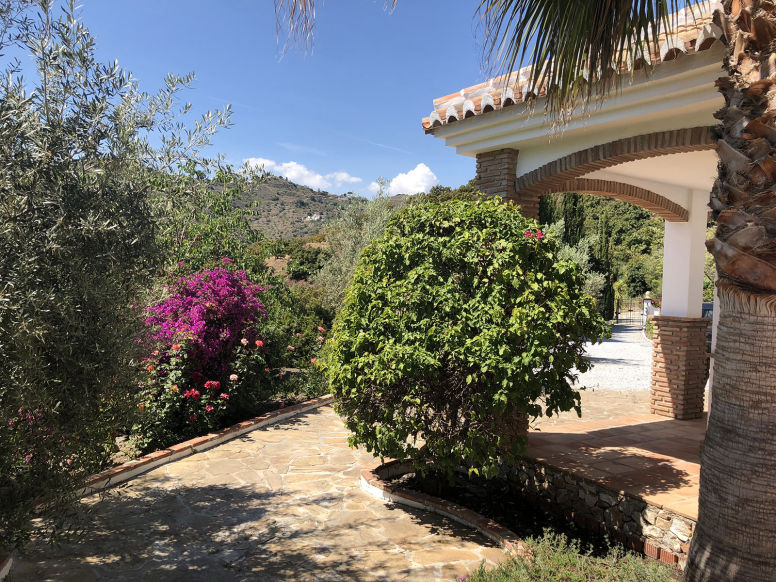 Owner direct holiday rentals in Competa, Andalusia, Costa del Sol, Spain