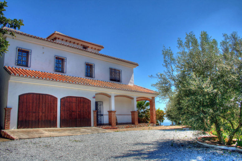 Owner direct holiday rentals in Competa, Andalusia, Costa del Sol, Spain